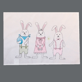 Decke - wollweiß-bunt Stickerei "drei Hasen" (35/50 cm)
