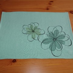 Decke - mint-bunt Stickerei "Blumen" (35/50 cm)