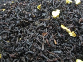 SWEET LEMON MIT SCHALEN - Aromatisierter schwarzer Tee - im Alu-Aroma-Zipbeutel - (1 Kilo)