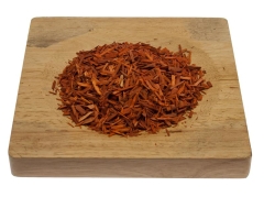 Rotsandelholz geschnitten  (1kg)